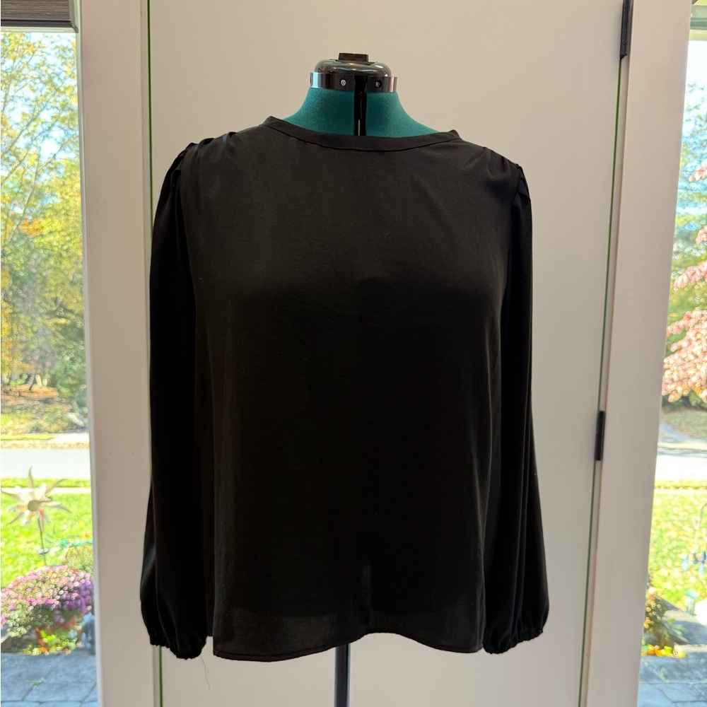 BANANA REPUBLIC Black Gathered-Shoulder Blouse NWOT